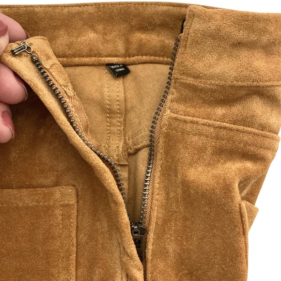 BLANK NYC Patch Pocket Mini Boot Pants Stretch Faux Suede Toasted Caramel Brown - Picture 8 of 12